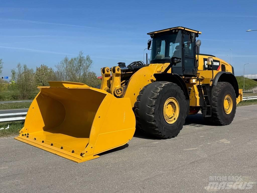 CAT 980M Фронтальные погрузчики