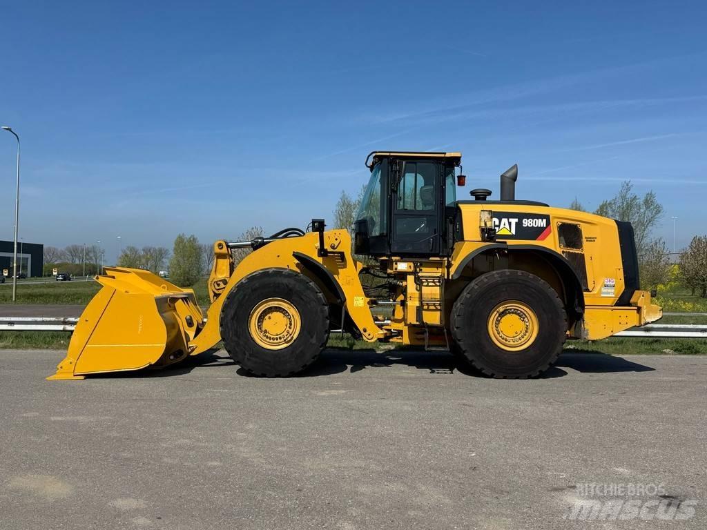 CAT 980M Фронтальные погрузчики