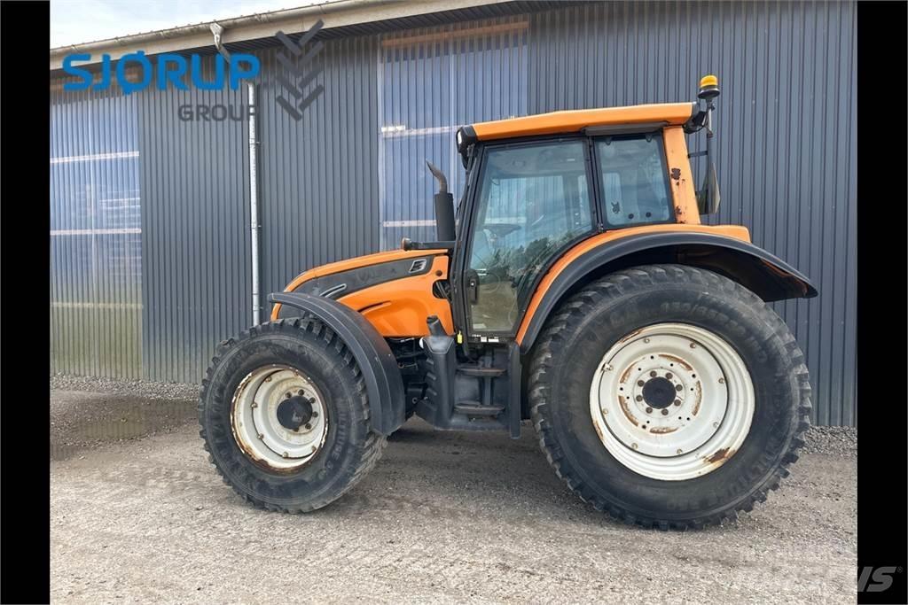 Valtra N142 Трактора