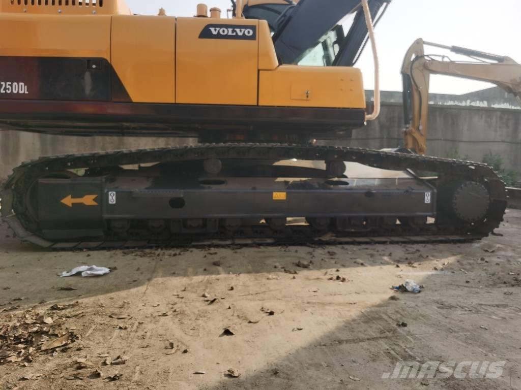 Volvo EC 250 D L Гусеничные экскаваторы