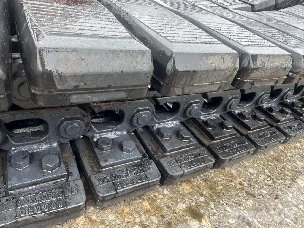 Komatsu PC 35 MR-2 Гусеницы и цепи