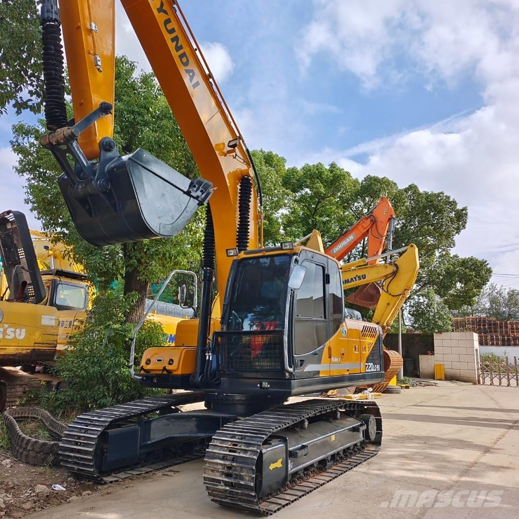 Hyundai 220LC-9S Гусеничные экскаваторы