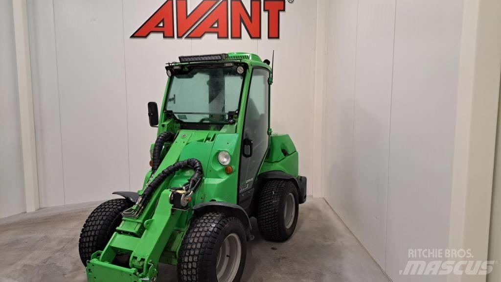 Avant 750 Мини-погрузчики