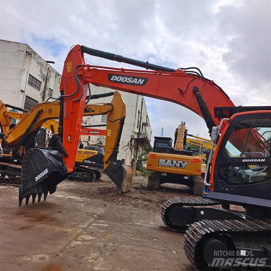 Doosan DX300 Гусеничные экскаваторы