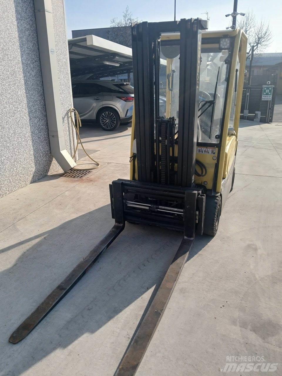 Hyster J1.6XNMWB Электропогрузчики