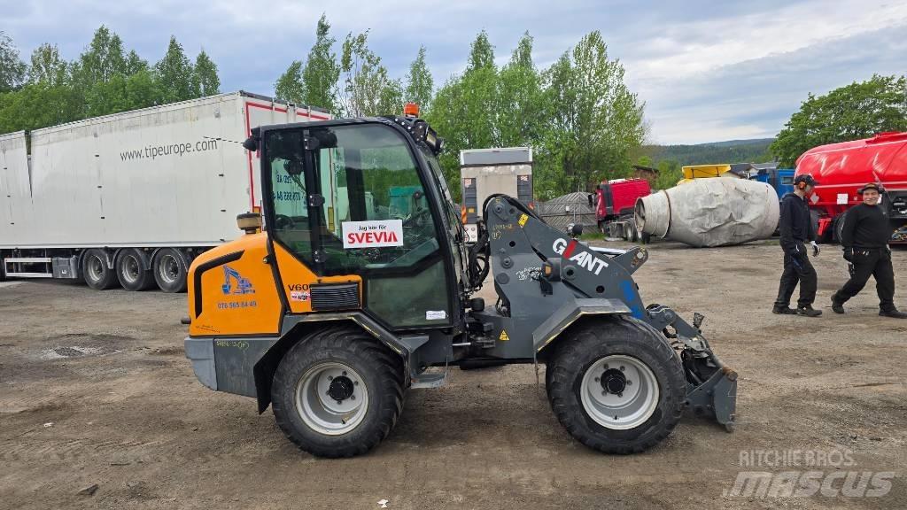 GiANT V 6004 T Малые погрузчики