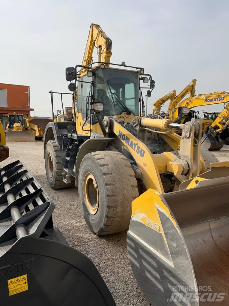 Komatsu WA 380-8 Фронтальные погрузчики