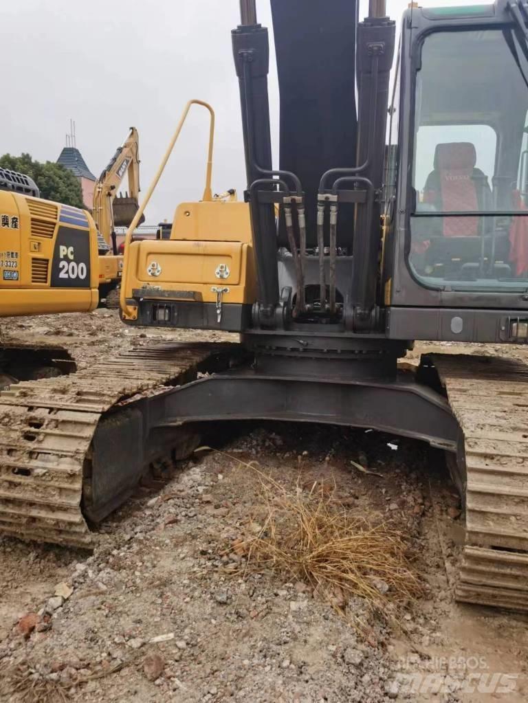 Volvo EC 210 DL Гусеничные экскаваторы