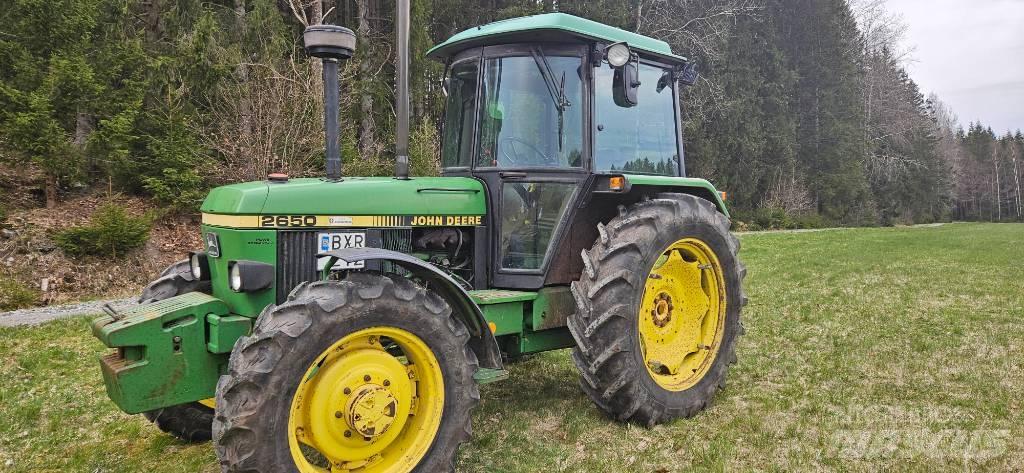 John Deere 2650 Трактора