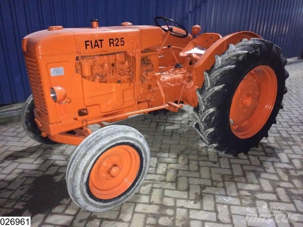 Fiat R25 2WD Трактора