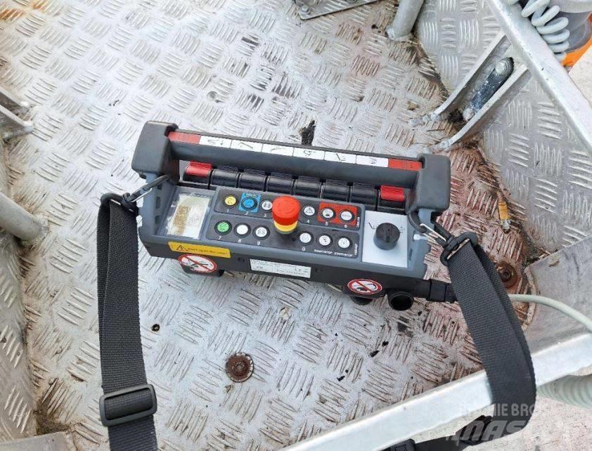 JLG X 26 J Plus Компактные самоходные стреловые подъемники