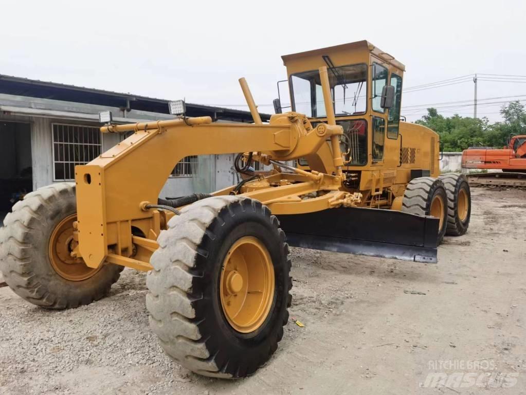 XCMG GR180 Грейдеры