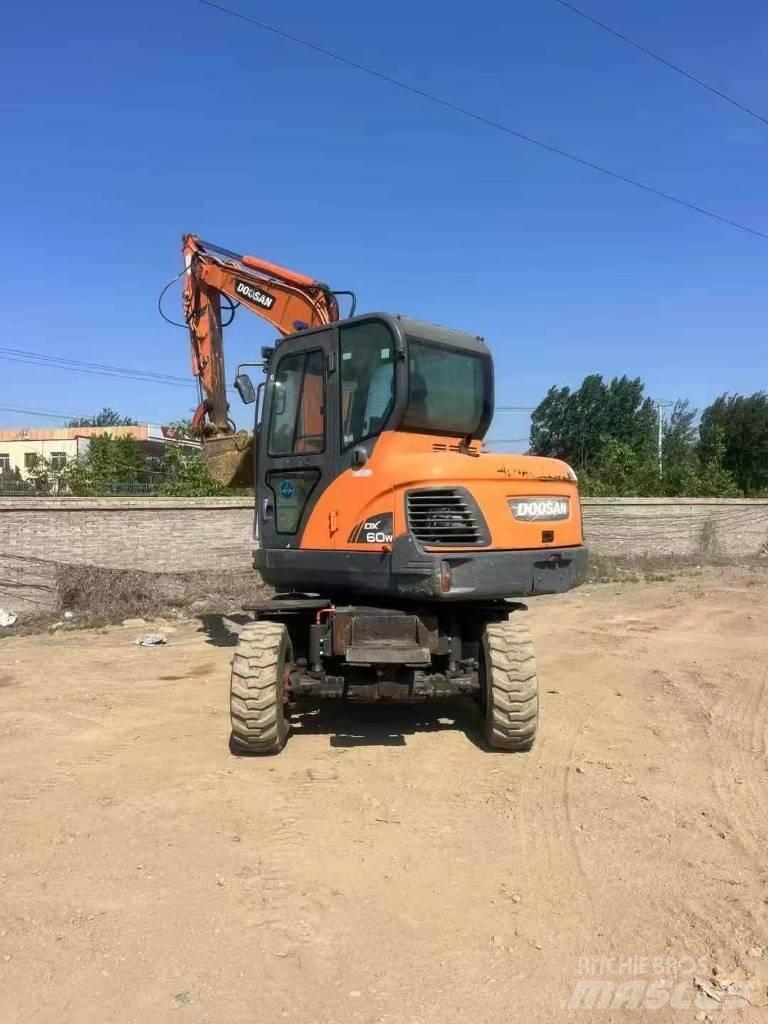 Doosan DX60W Колёсные экскаваторы