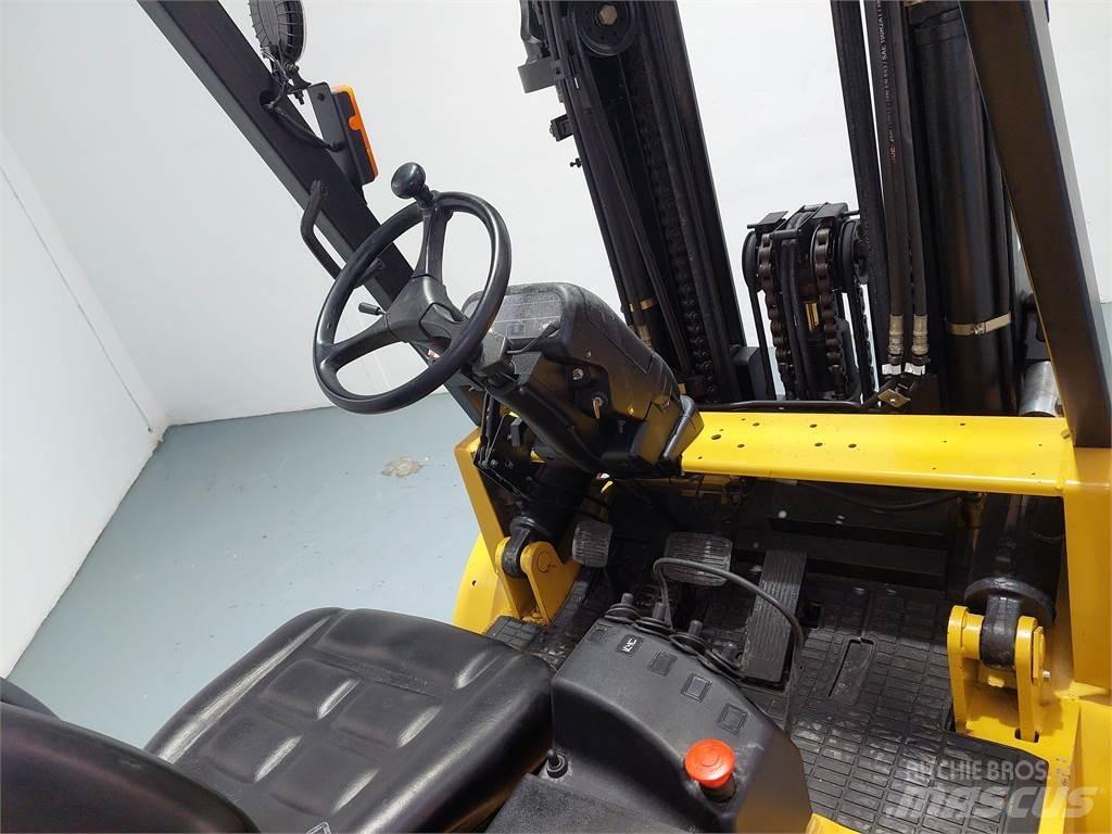 CAT DP45K Дизельные погрузчики