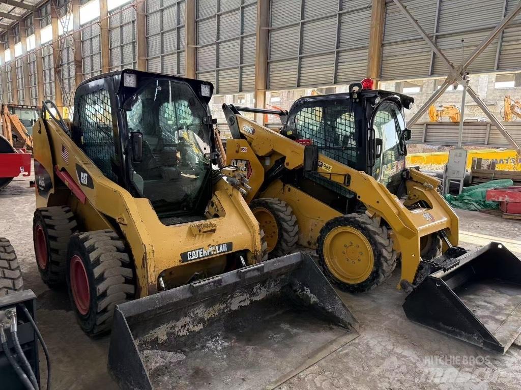 CAT 246C and 262D Мини-погрузчики