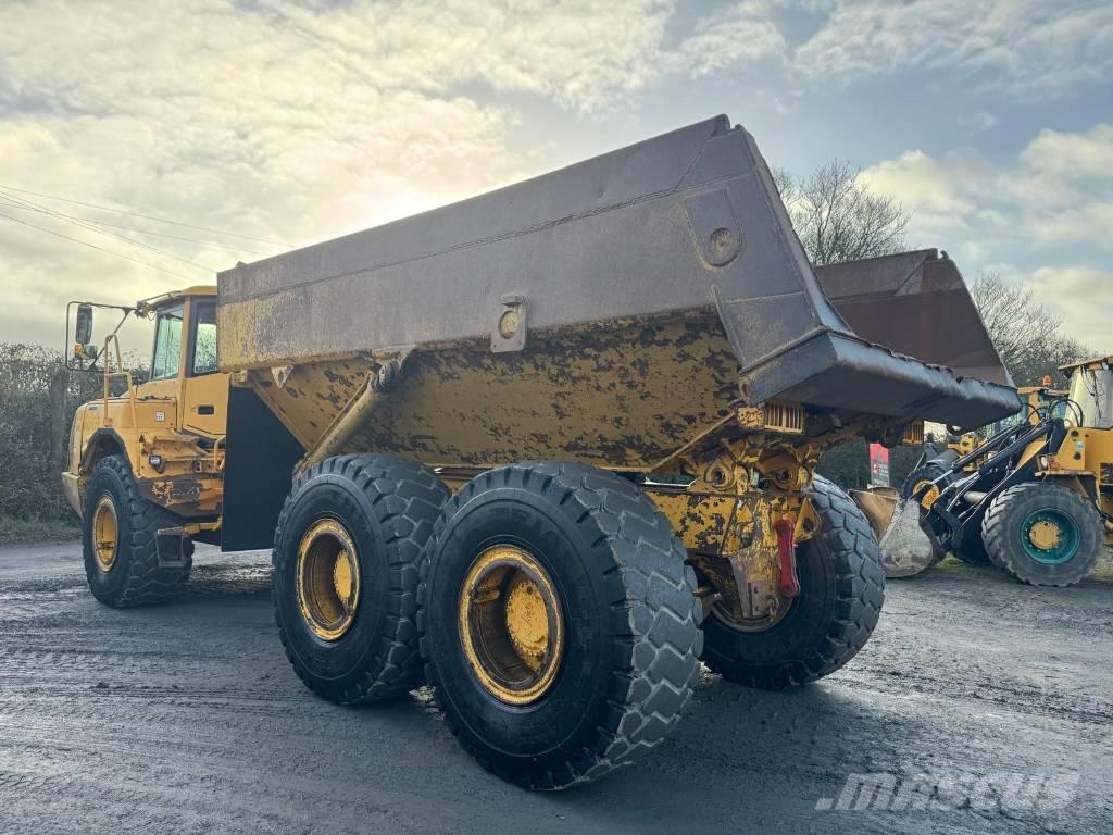 Volvo A 25 D Шарнирно-сочленённые самосвалы