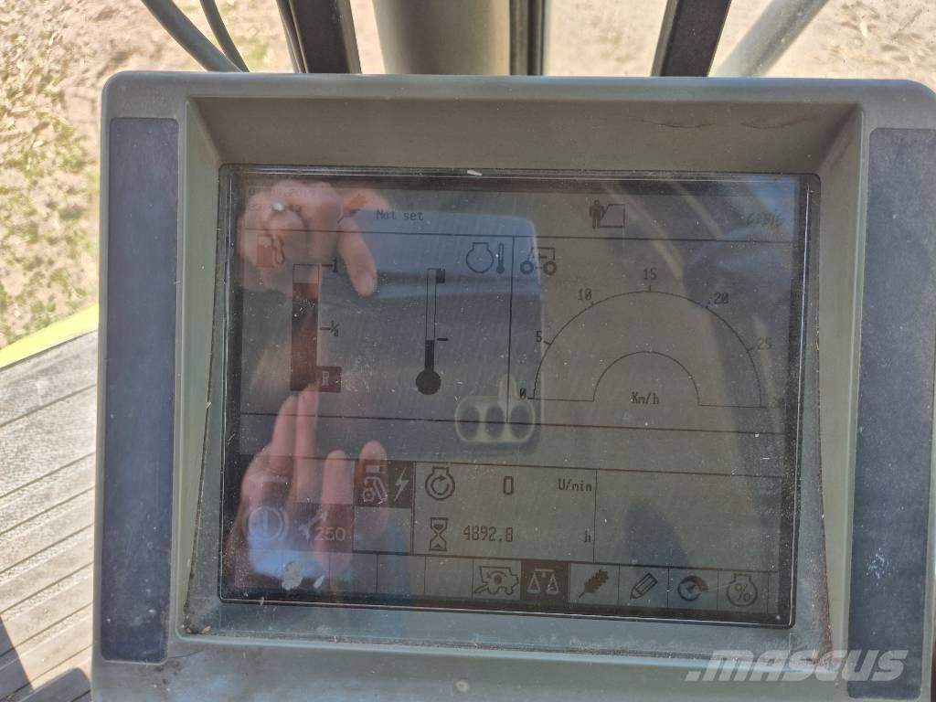 CLAAS Lexion 480 Зерноуборочные комбайны