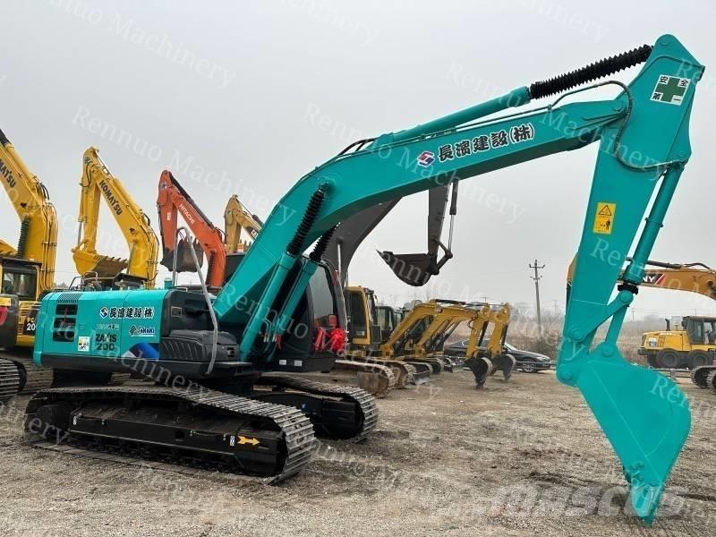 Hitachi ZX 200 Гусеничные экскаваторы