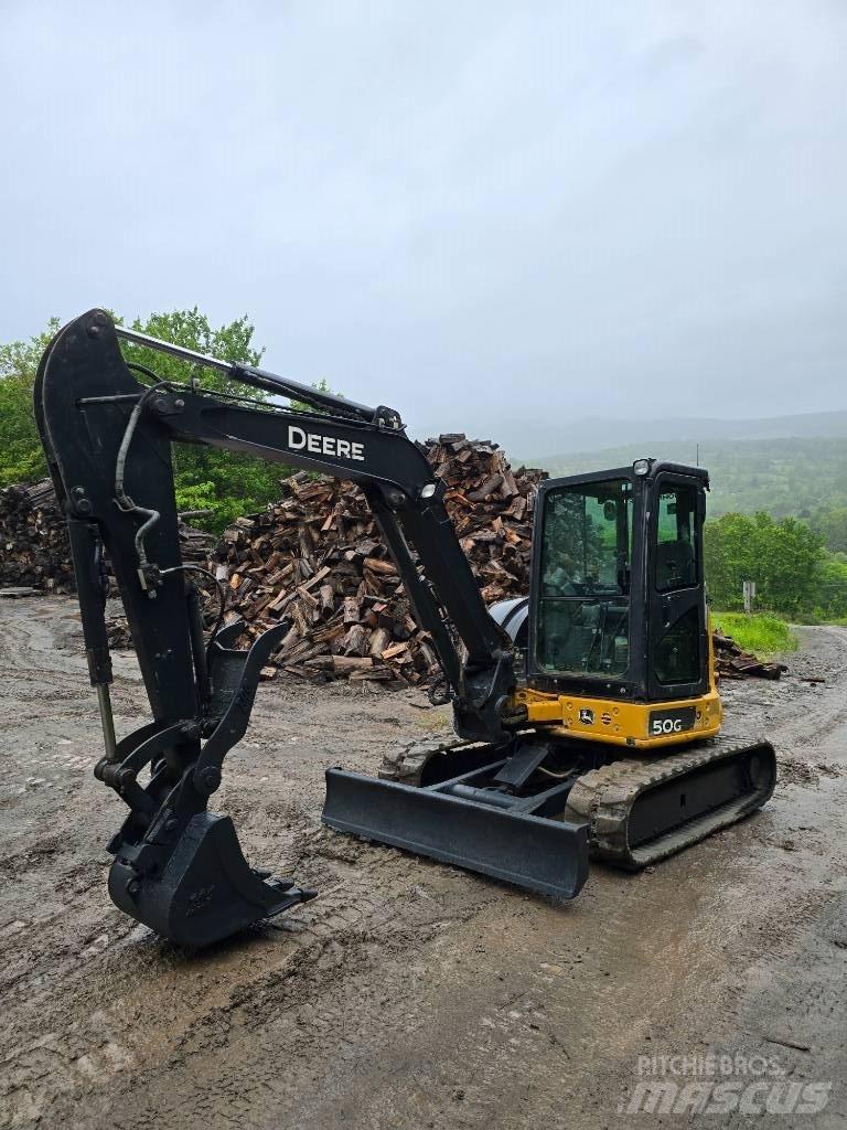 DEERE 50G Мини-экскаваторы