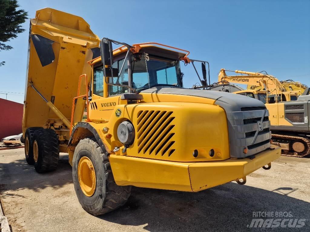 Volvo A 25 E Шарнирно-сочленённые самосвалы