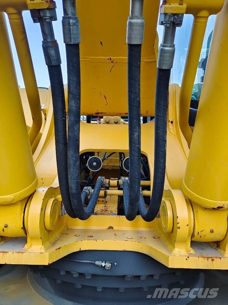 Komatsu PC 400-8 Гусеничные экскаваторы