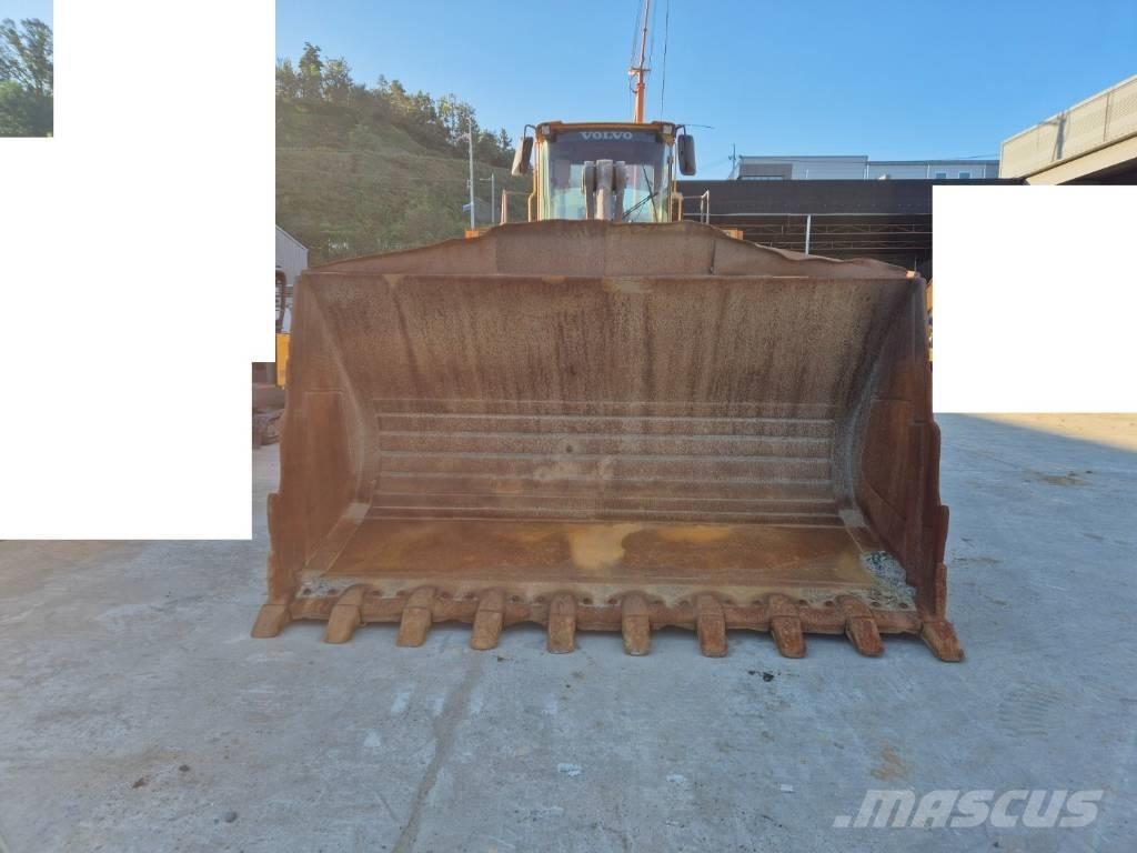 Volvo L 180 E Фронтальные погрузчики