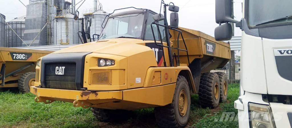 CAT 730 C 2 Шарнирно-сочленённые самосвалы