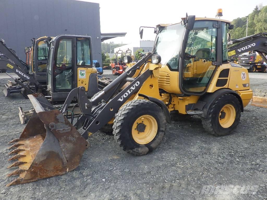 Volvo L 25 F Фронтальные погрузчики