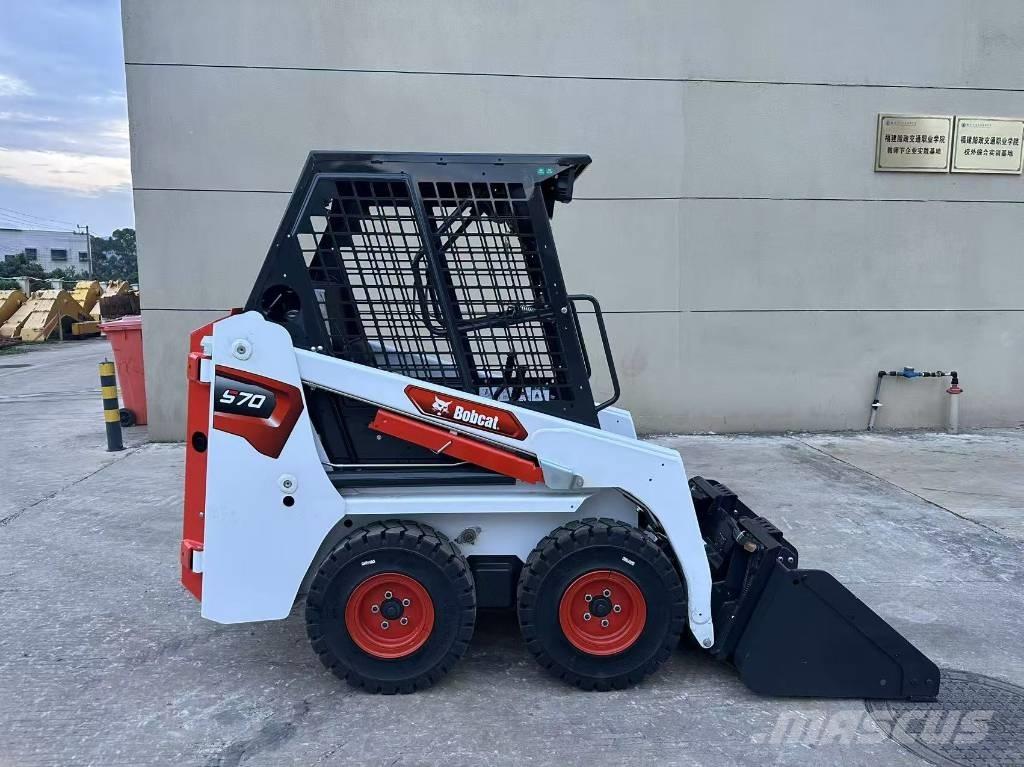 Bobcat S70 Мини-погрузчики