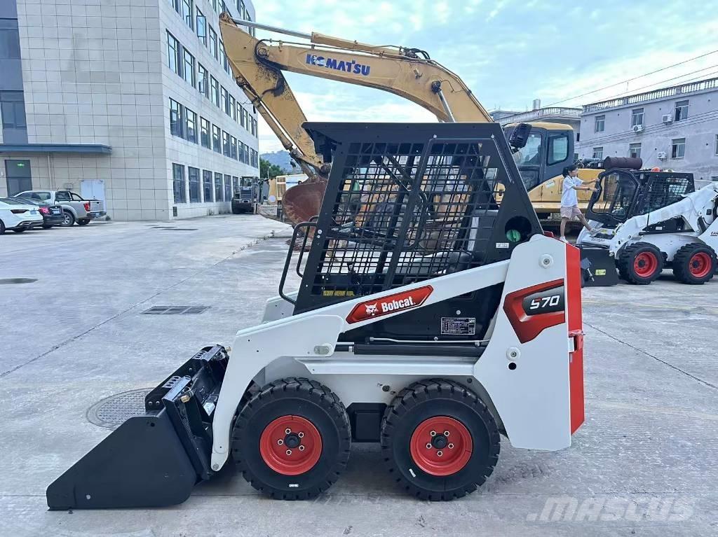 Bobcat S70 Мини-погрузчики