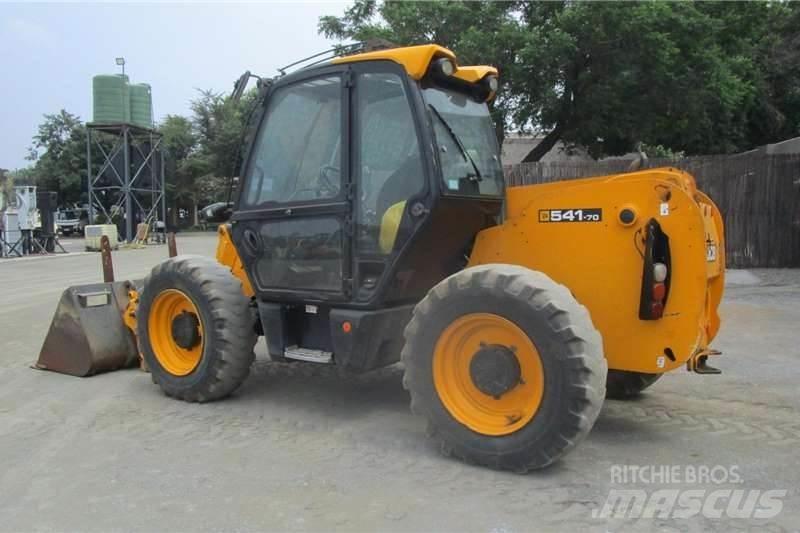 JCB 541-70 Специальные грузовики