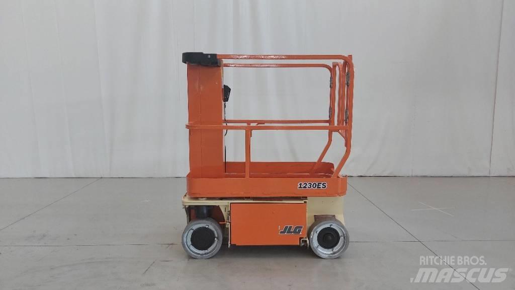 JLG 1230 ES Ножничные подъемники