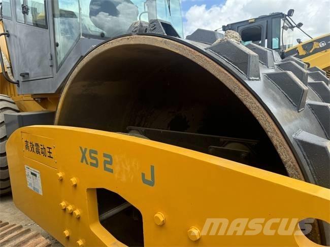 XCMG XS 223 J Грунтовые катки