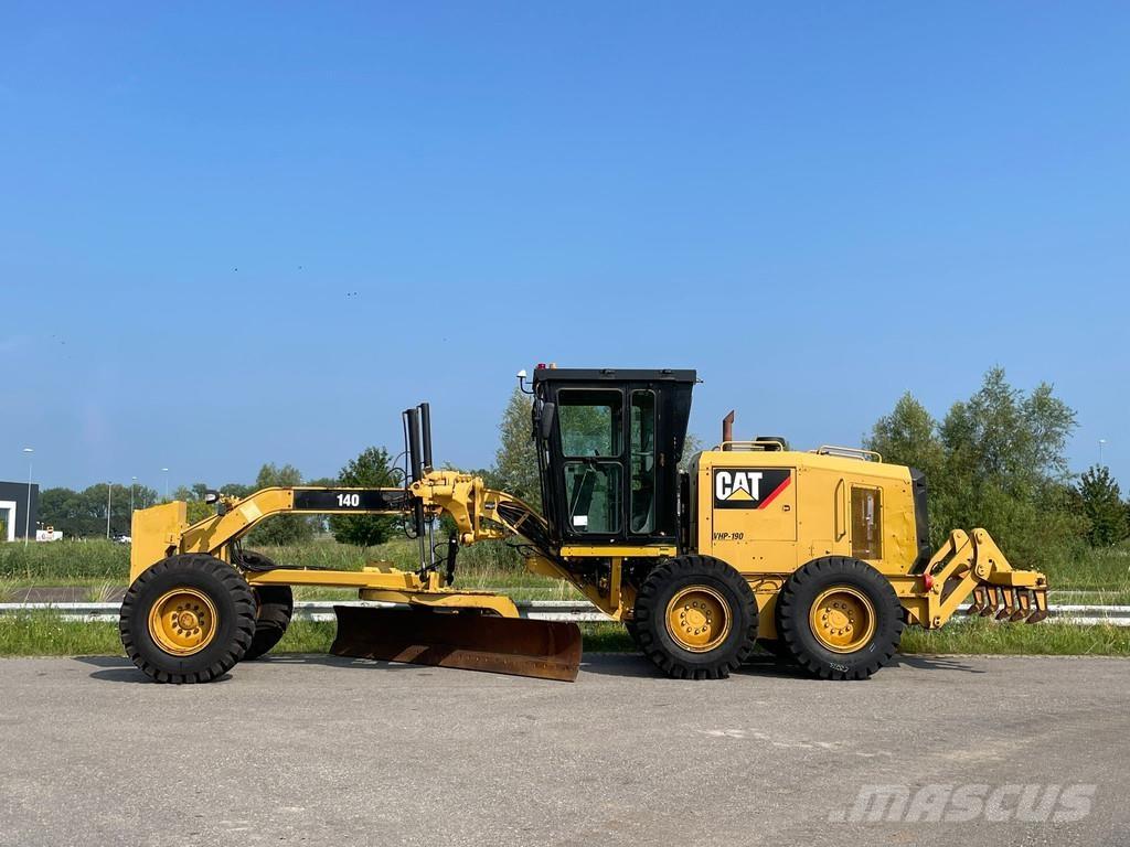 CAT 140GC Грейдеры