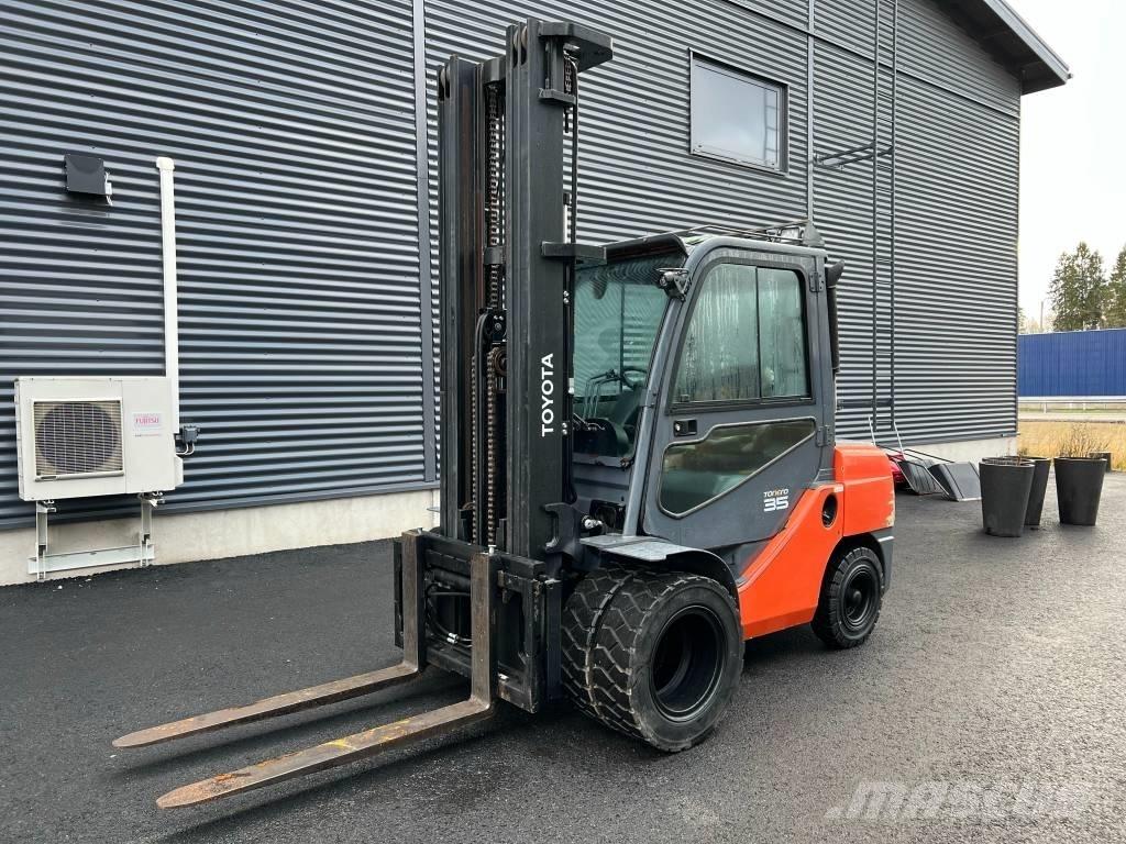 Toyota 52-8 FD JF 35 Дизельные погрузчики