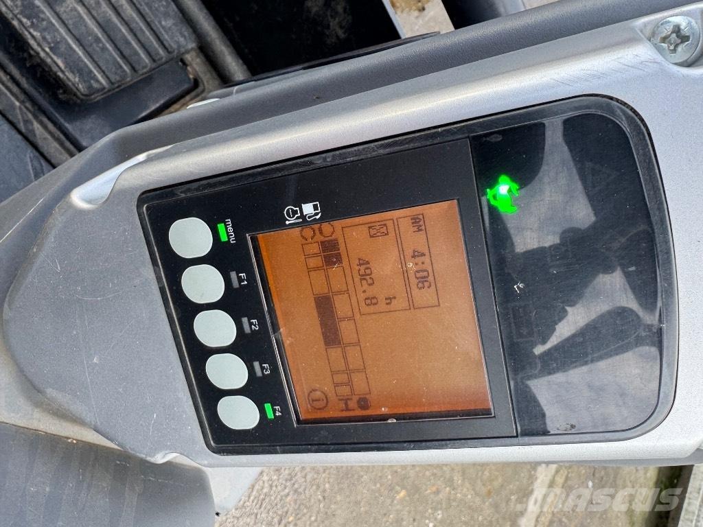 Yanmar SV17VT (01303) Мини-экскаваторы