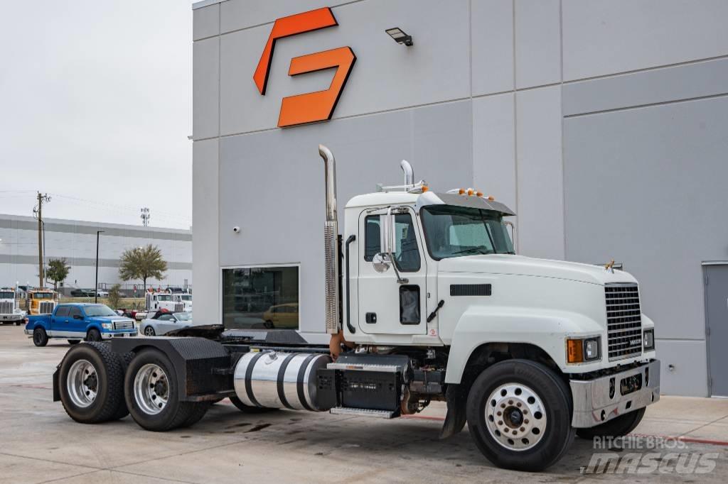 Mack Pinnacle Седельные тягачи
