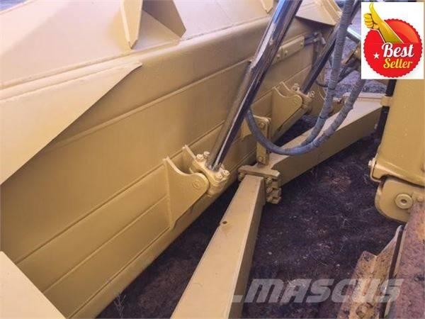 CAT D 6 R Гусеничные бульдозеры