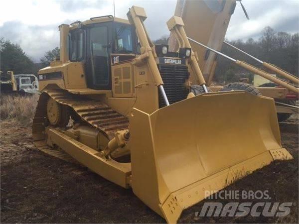CAT D 6 R Гусеничные бульдозеры