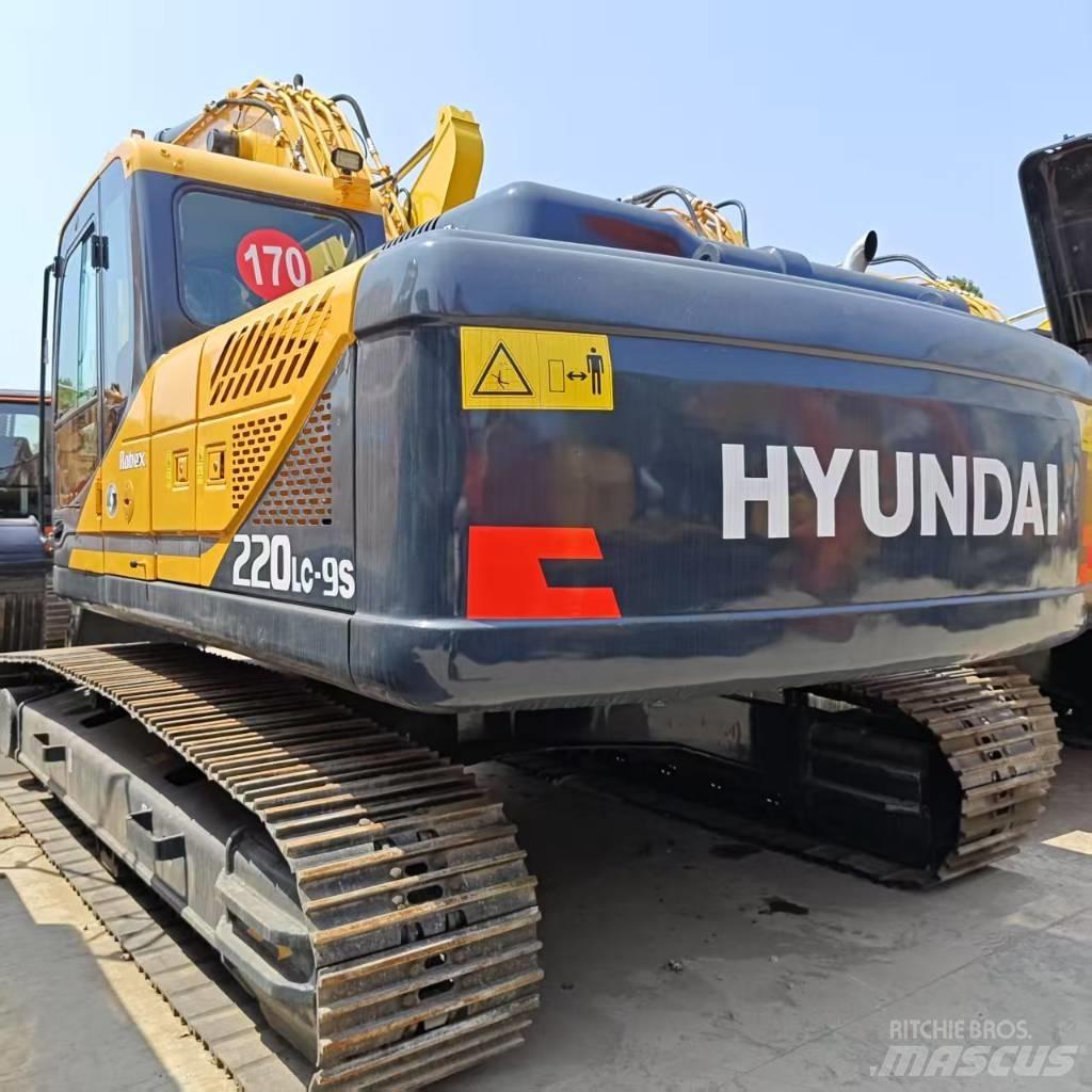 Hyundai 220lc-9s Гусеничные экскаваторы