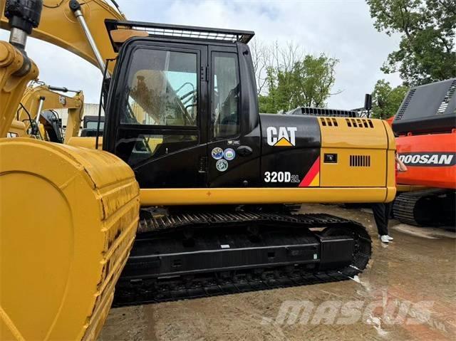 CAT 320 D2L Гусеничные экскаваторы