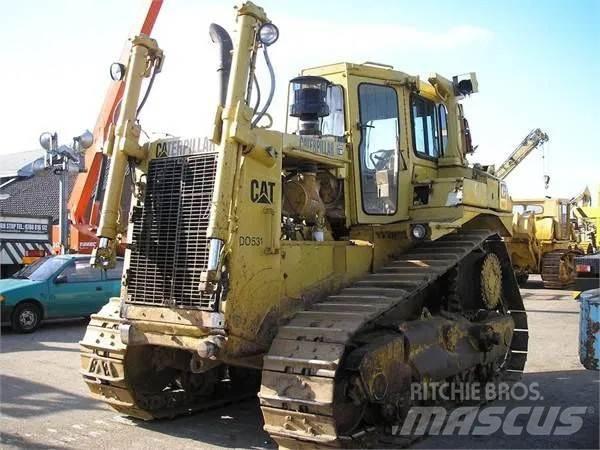 CAT D8N Гусеничные бульдозеры