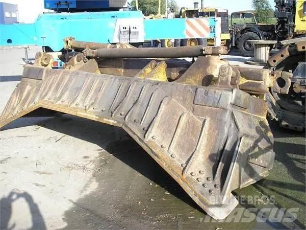 CAT D8N Гусеничные бульдозеры