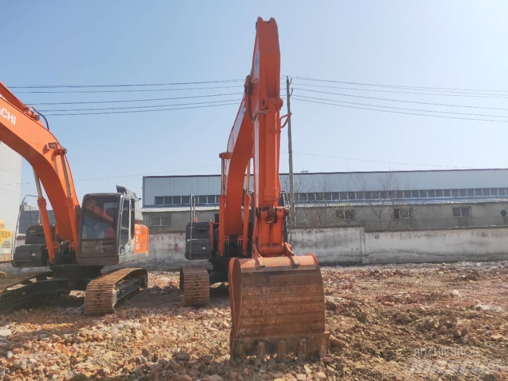 Hitachi ZX 240 Гусеничные экскаваторы