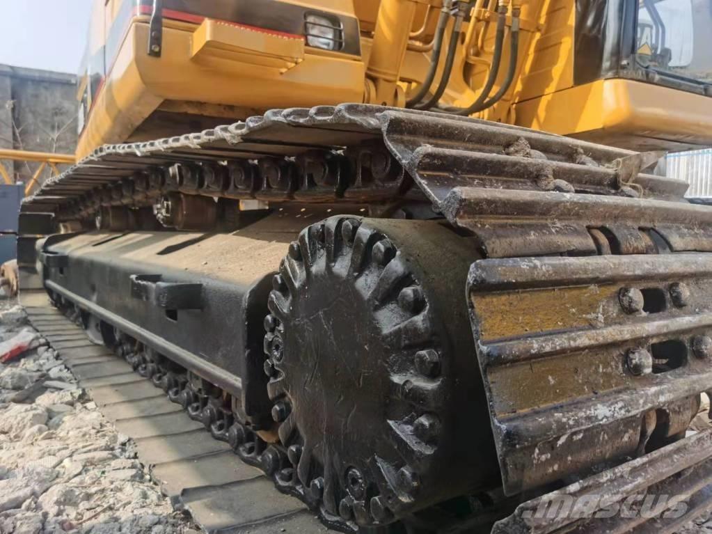 CAT 320BL Гусеничные экскаваторы