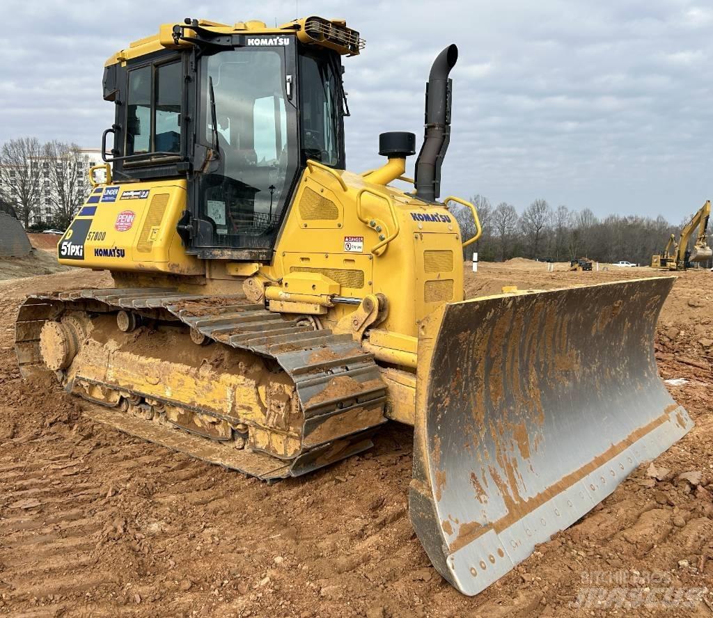 Komatsu D51PXi-24 Гусеничные бульдозеры