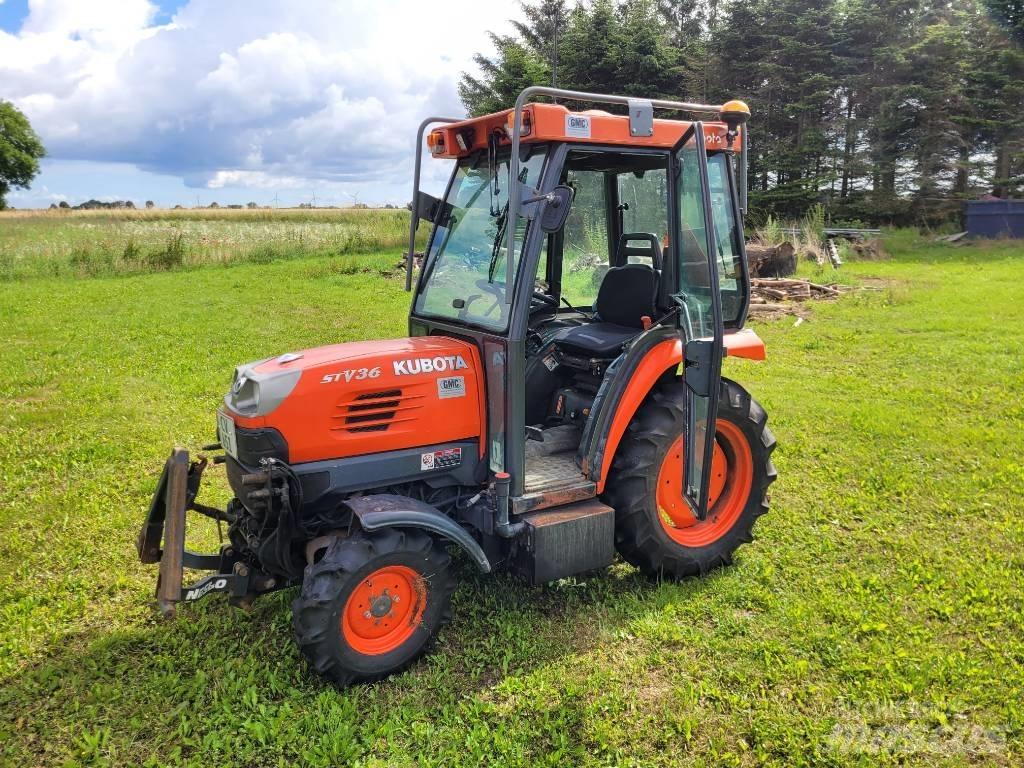 Kubota STV 36 Коммунальные тракторы