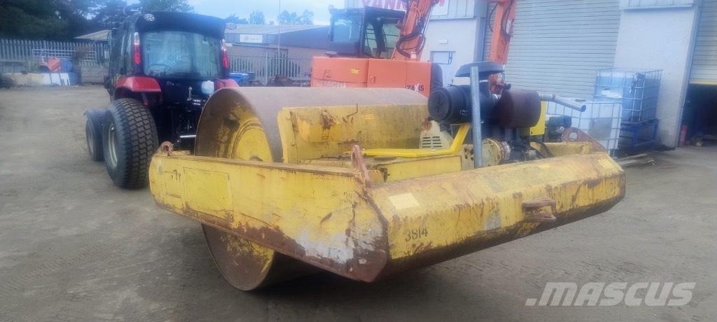 Bomag BW 6 Прицепные виброкатки