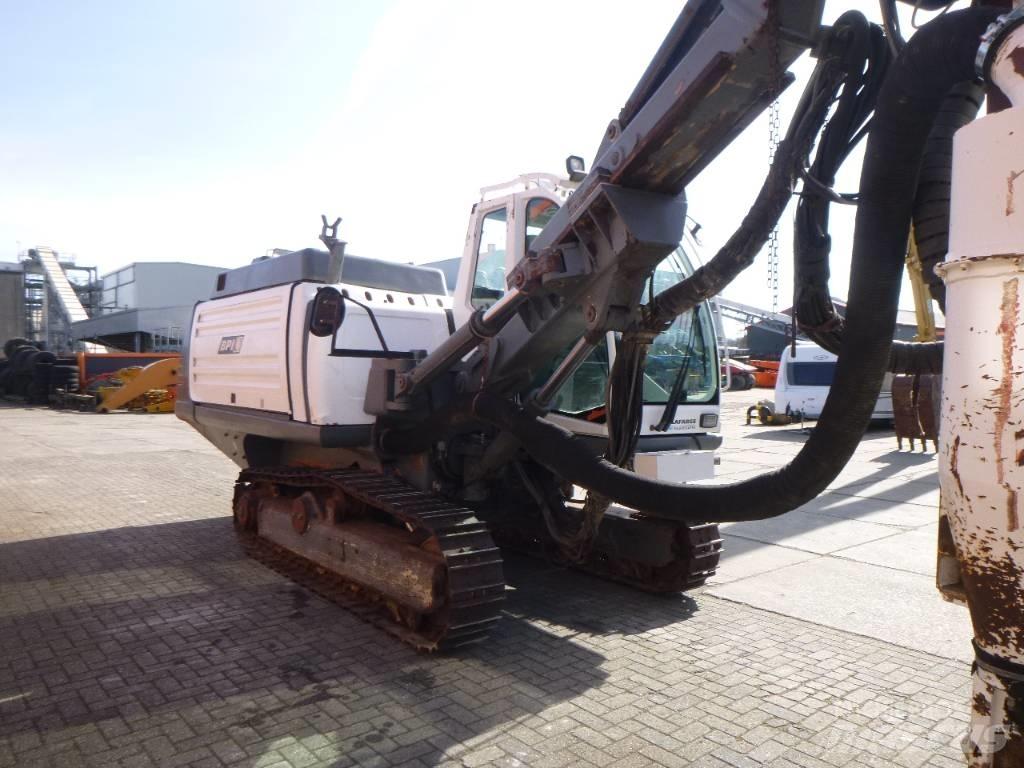 Sandvik Titon 400 Гусеничные буровые установки