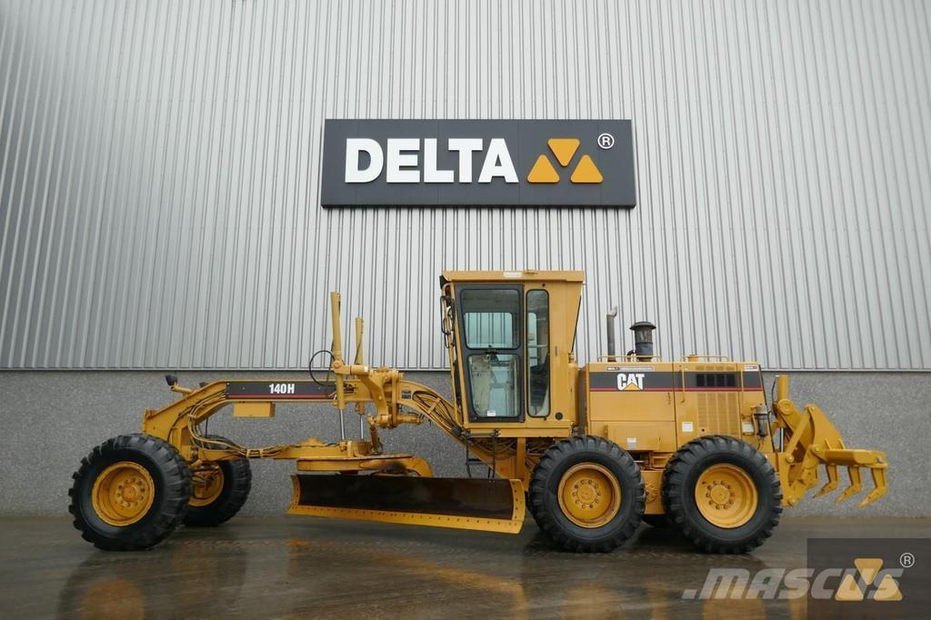 CAT 140H Ex-army Грейдеры